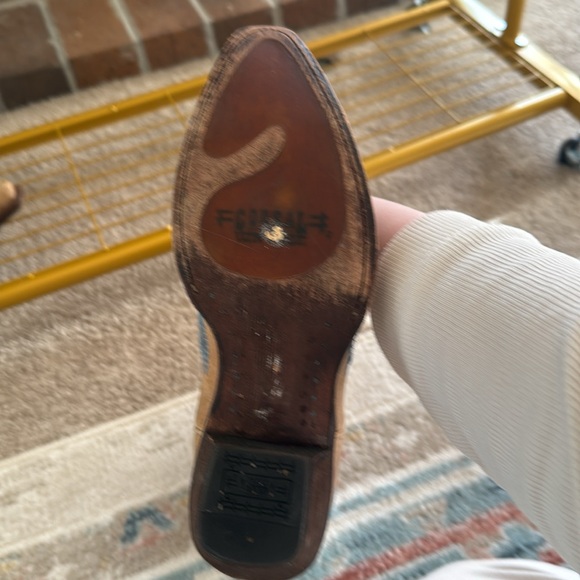 Great condition, adorable Corral cowboy boots! 👢🤠 - Picture 6 of 7